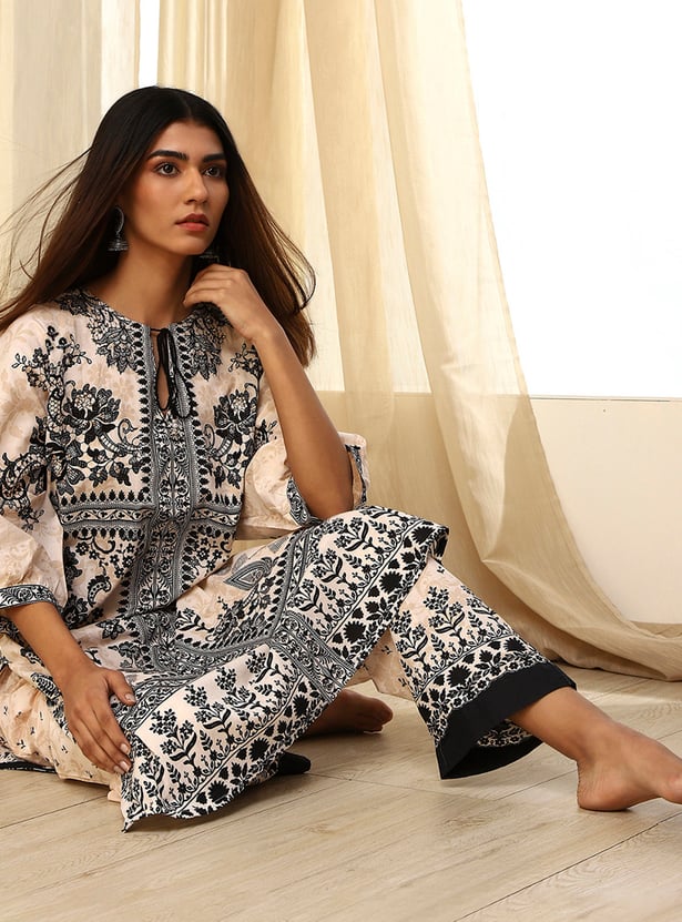 1000015233566-White-White-1000015233566_02-2100